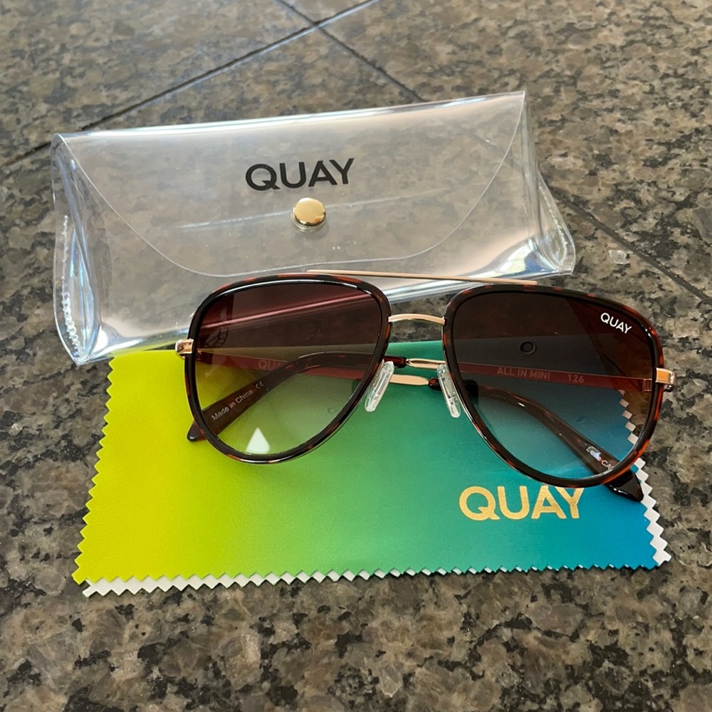Quay x Jlo All in aviator sunglasses